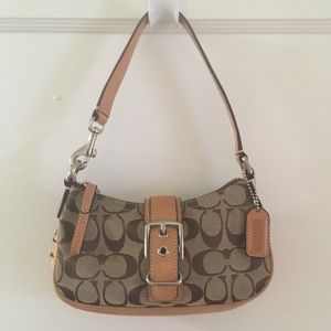 Genuine COACH logo mini shoulder bag.